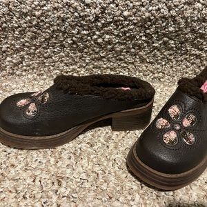 Toddler Girls Fur Lined Clogs by UB